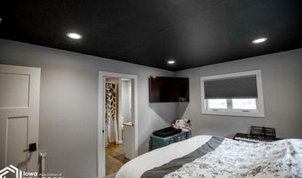 207 S Colby St, Algona, IA 50511