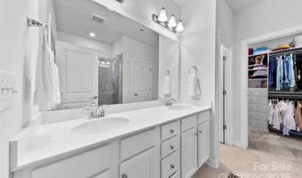 9302 Dufaux Dr, Charlotte, NC 28278