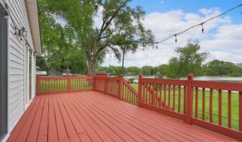 22719 W Silver Lake Ave, Antioch, IL 60002