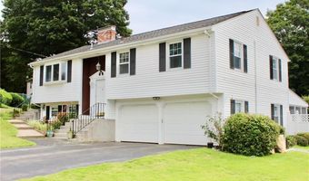 31 BARNES Ave, Johnston, RI 02919