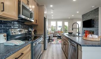 3062 Hydrangea Ln 48, Ann Arbor, MI 48103