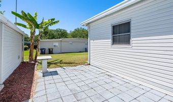 107 HOLIDAY Ln, Auburndale, FL 33823