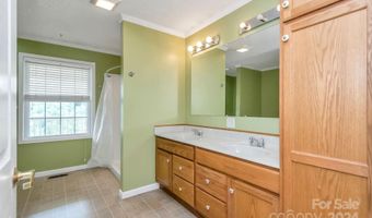 118 Paupers Ridge Ln, Banner Elk, NC 28604