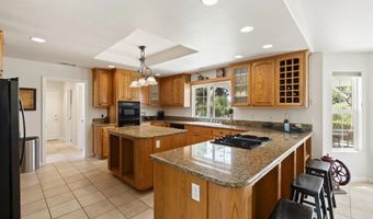 10525 Burned Oak Ln, Escondido, CA 92026
