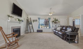 4320 Falcon Dr, Fallon, NV 89406