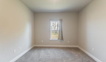 5625 Overland Dr, Biloxi, MS 39532