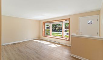 520 S Rammer Ave, Arlington Heights, IL 60004