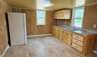374 Patterson St, Baxley, GA 31513