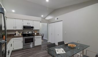 875 S NEBRASKA St 37, Chandler, AZ 85225