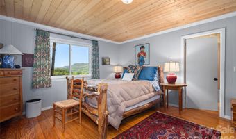 479 Old Dummy Line Rd, Balsam, NC 28707