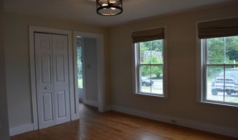 30-32 Main St, Bennington, NH 03442