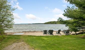 122 Pipers Pt, Alton, NH 03809