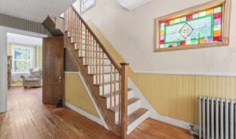 60 Chaplin St, Chaplin, CT 06235