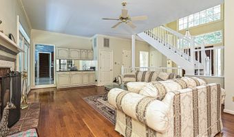 620 River Oaks Ln, Charlotte, NC 28226