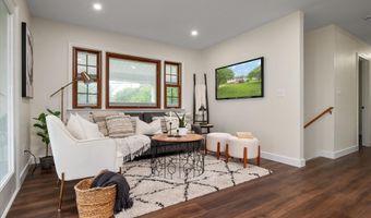 100 CARROLL Dr, Annapolis, MD 21403