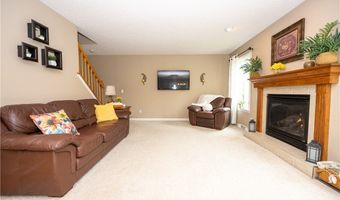 11686 Parkwood Dr, Alden, NY 14004