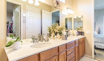 19442 Royal Oaks Rd, Apple Valley, CA 92308