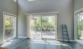 3329 Tally Ho Ln, Madison, WI 53705