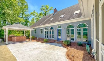 2107 Hughes St, Bainbridge, GA 39819