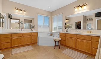 595 S Hidden Trails Rd, Escondido, CA 92027