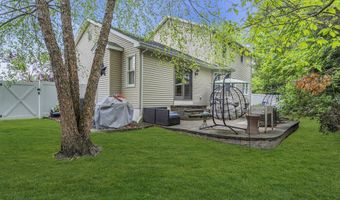 65 Pelican Dr, Bayville, NJ 08721