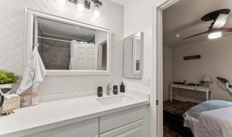 5483 Adobe Falls Rd 7, San Diego, CA 92120