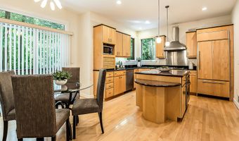 1544 Newport Creek Dr, Ann Arbor, MI 48103