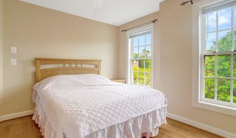 4694 HELEN WINTER Ter, Alexandria, VA 22312