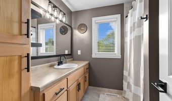 4807 N FUJI Dr, Appleton, WI 54913