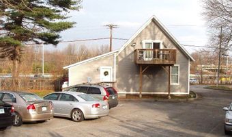 556 Vauxhall Street Ext, Waterford, CT 06385