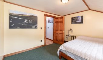 73 College Rd, Center Harbor, NH 03226