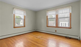10 Prospect St, Bristol, RI 02809