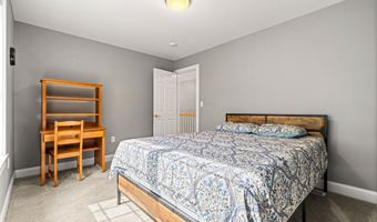 60 Camelot Dr, Bedford, NH 03110