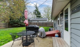 1212 W Hovey Ave, Normal, IL 61761