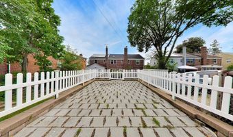 640 CHESAPEAKE St SE, Washington, DC 20032