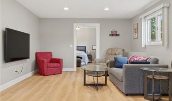 12 Pat Dr, Lincoln, RI 02865