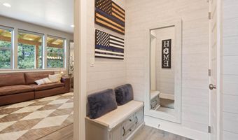 2409 NE Robinson St, Bend, OR 97701