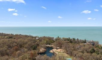 111 E Neptune Ave, Beverly Shores, IN 46301
