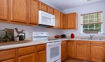 8520 Seineview Ln, Bahama, NC 27503