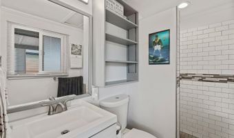 1027 Alahaki St, Kailua, HI 96734