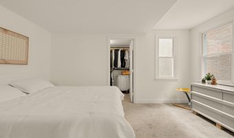 512 CATHEDRAL St 3, Baltimore, MD 21201