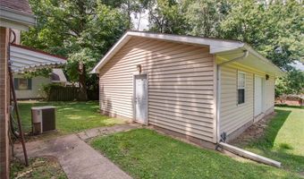 2216 State St, Alton, IL 62002