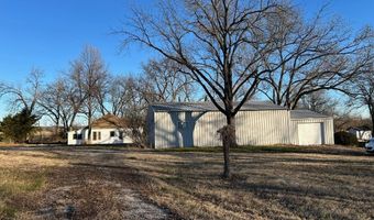 8731 Ottawa Rd, Altoona, KS 66710