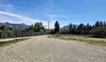 2 Latilla Ln, Arroyo Seco, NM 87514