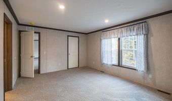 5 Braman St, Auburn, ME 04210