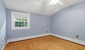 10 Sprague St, Cumberland, RI 02864