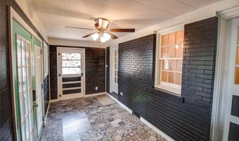 2430 Maxey St, Alton, IL 62002