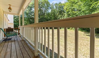 29 Maple Dr, Bedford, NH 03110