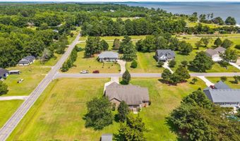 100 Whispering Pines Ct, Aydlett, NC 27916