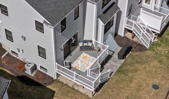 34 Cutter Ln 69, Amesbury, MA 01913